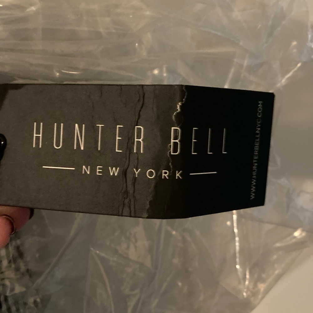 Hunter Bell - Picture 4 of 5